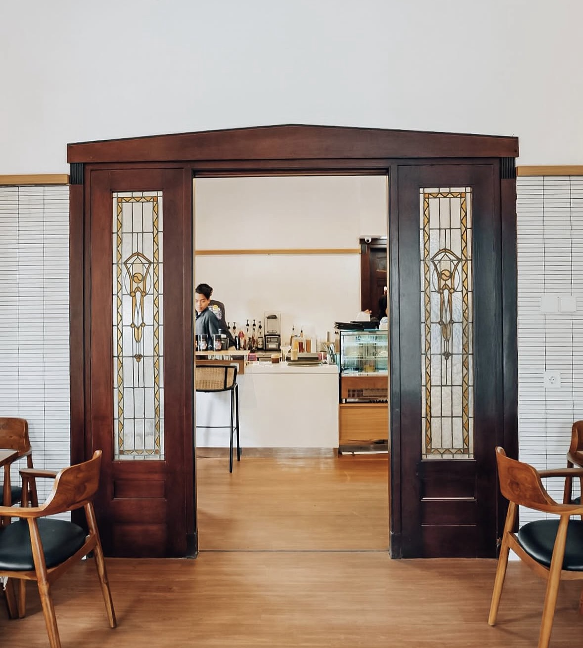 Paragraph Coffee & Eatery Cihapit Bandung